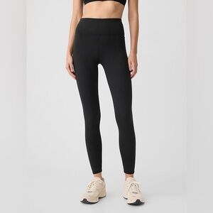 GAP Sky High Black Leggings